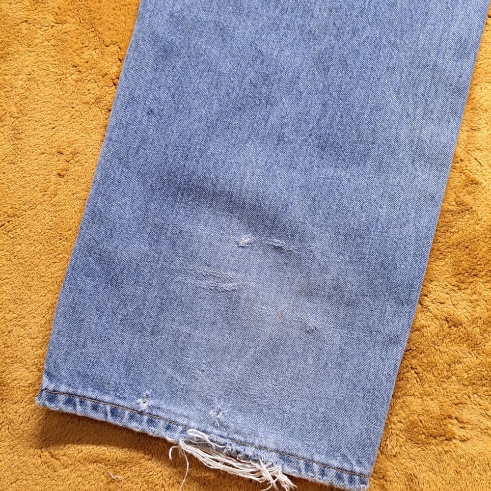Levi's Dry Goods Jeans Mens 36x31 Blue Fair Distressed Straight Leg Denim - Picture 13 of 16